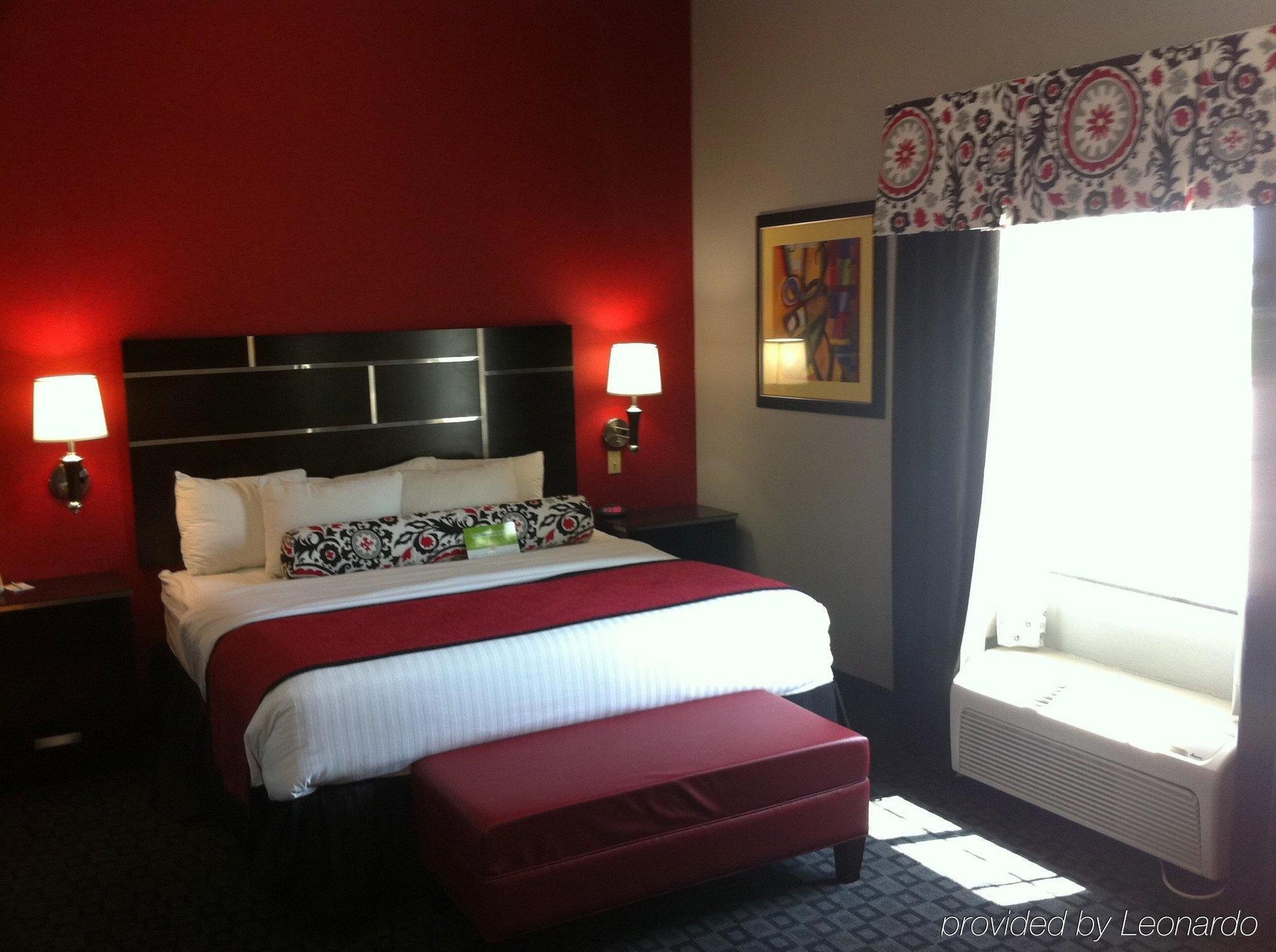 La Quinta Inn & Suites By Wyndham South Dallas - Hutchins Habitación foto